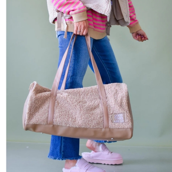 JADELYNN BROOKE Teddy/vegan Leather Duffle Bag In Mocha Tan. NWOT - Picture 1 of 16